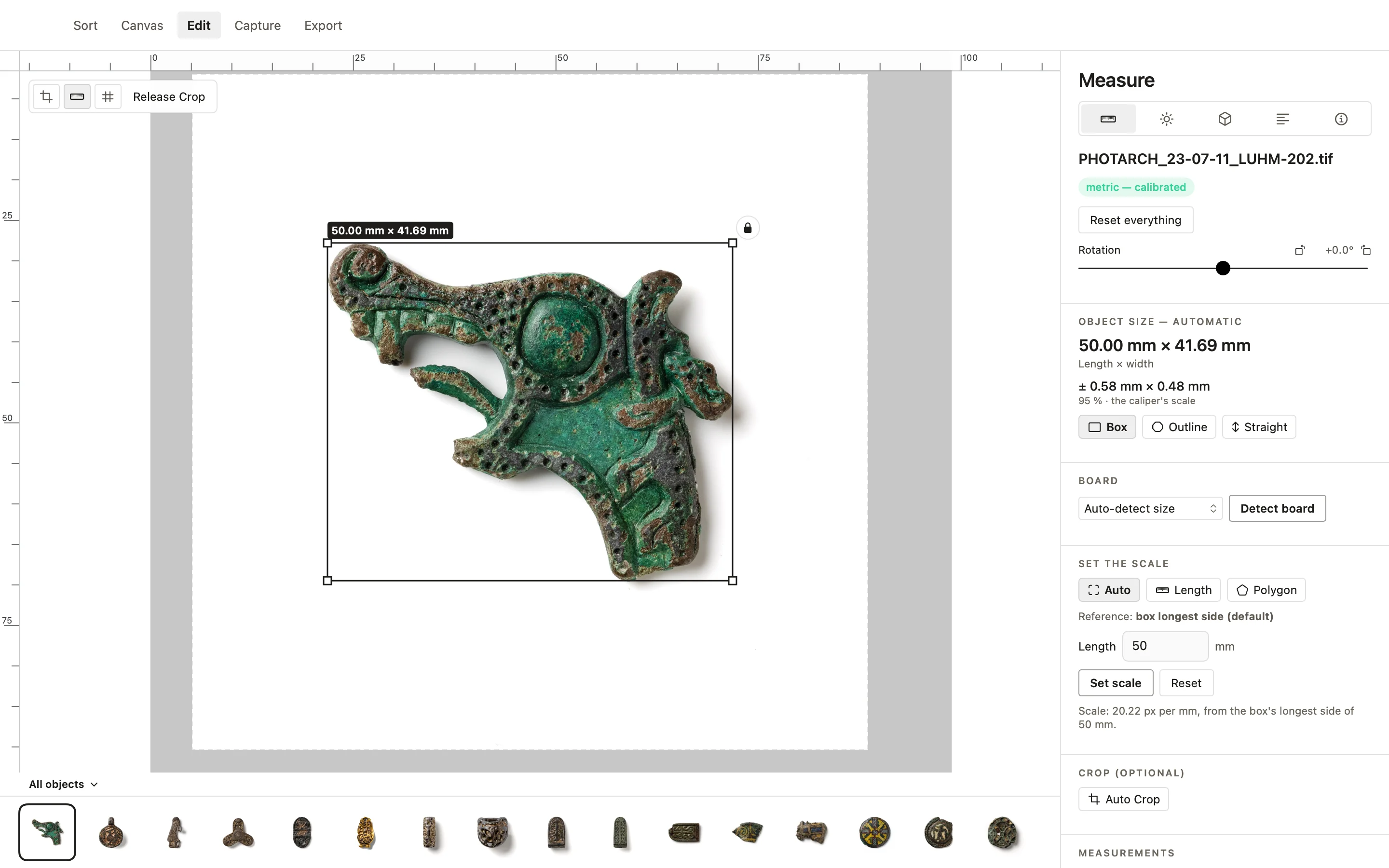 An object in the PHOTARCH app, its box and its size in millimetres